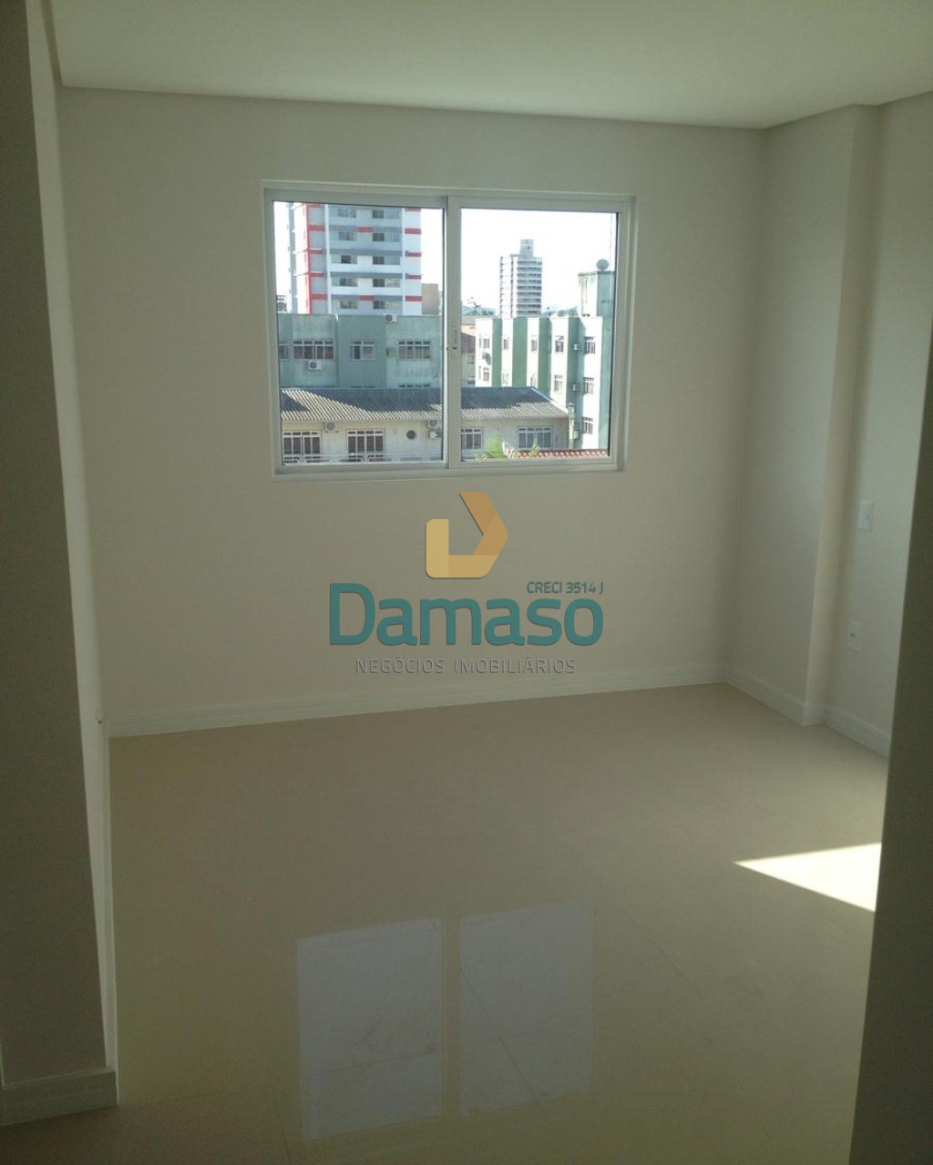 Apartamento à venda com 2 quartos, 68m² - Foto 10