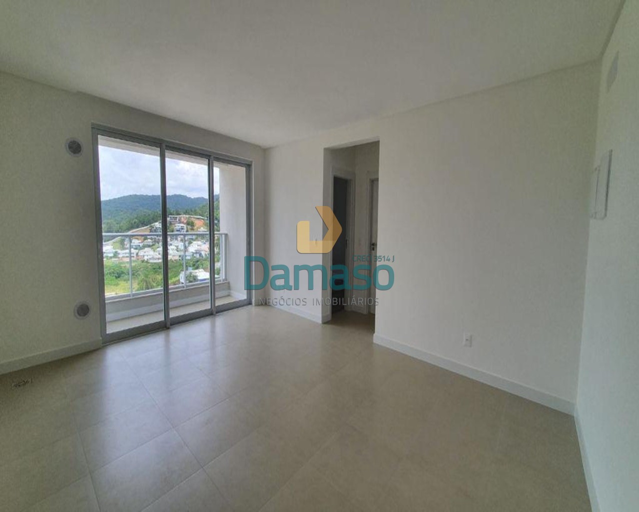 Apartamento à venda com 2 quartos, 64m² - Foto 1