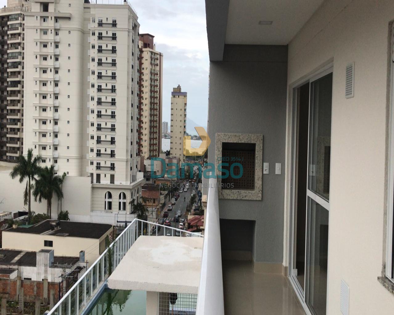 Apartamento à venda com 2 quartos, 72m² - Foto 3