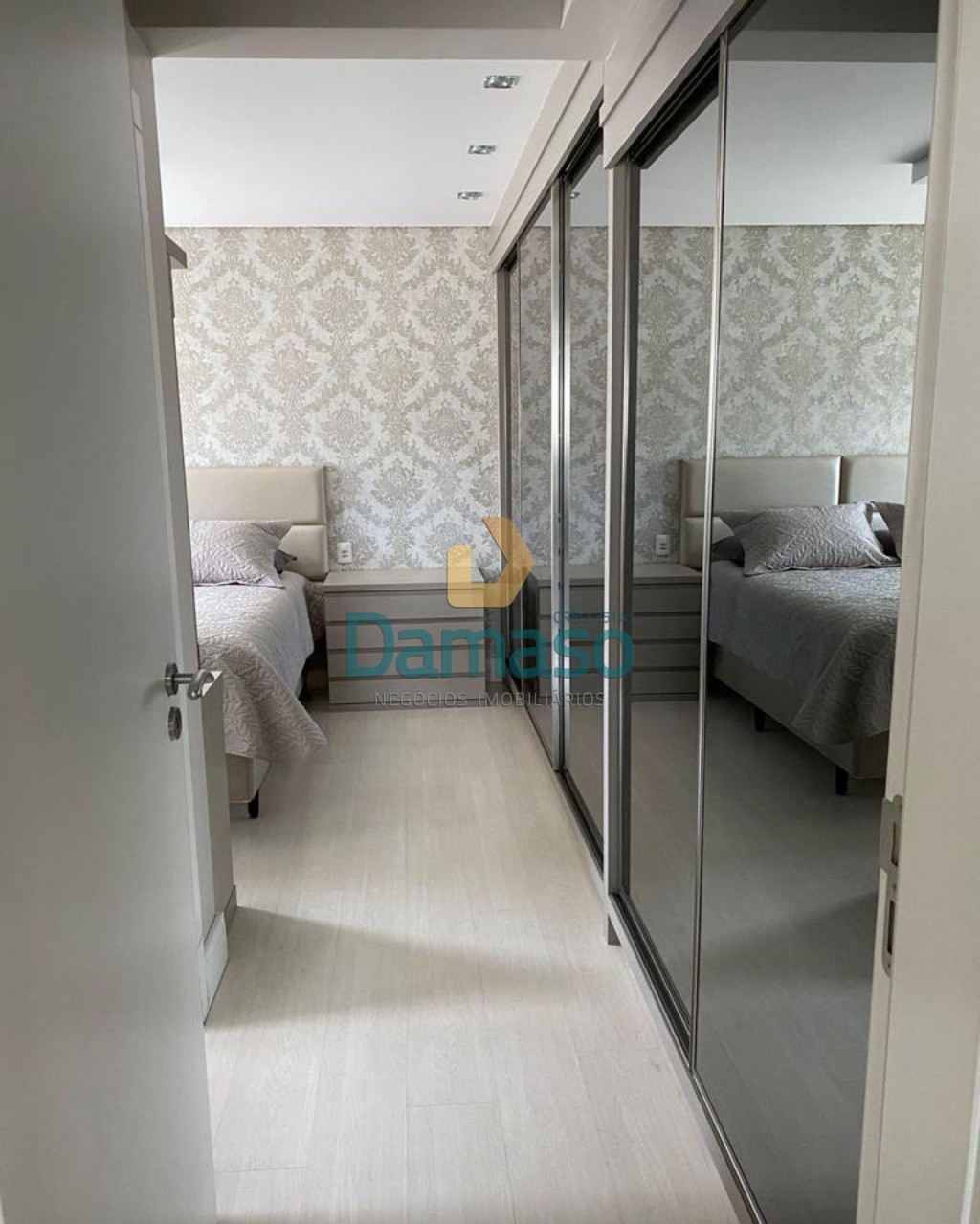 Apartamento à venda com 3 quartos, 304m² - Foto 13