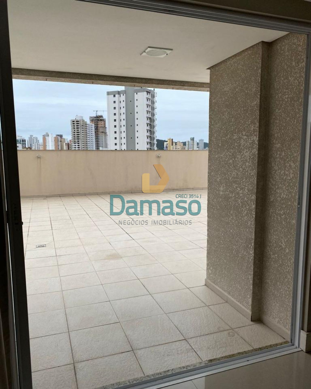 Apartamento à venda com 3 quartos, 304m² - Foto 19