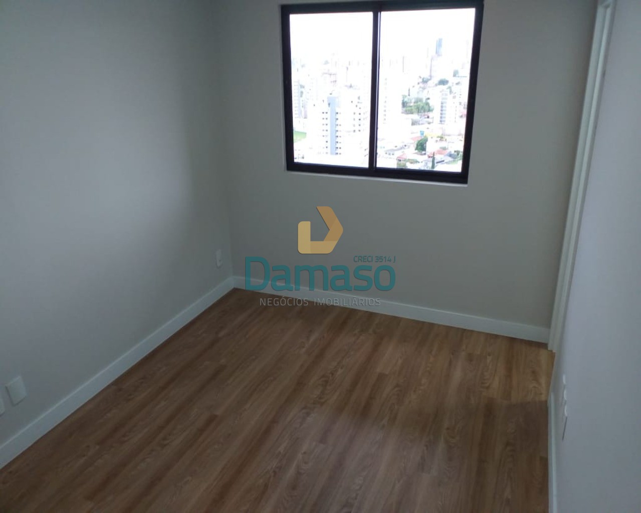 Apartamento à venda com 2 quartos, 72m² - Foto 4