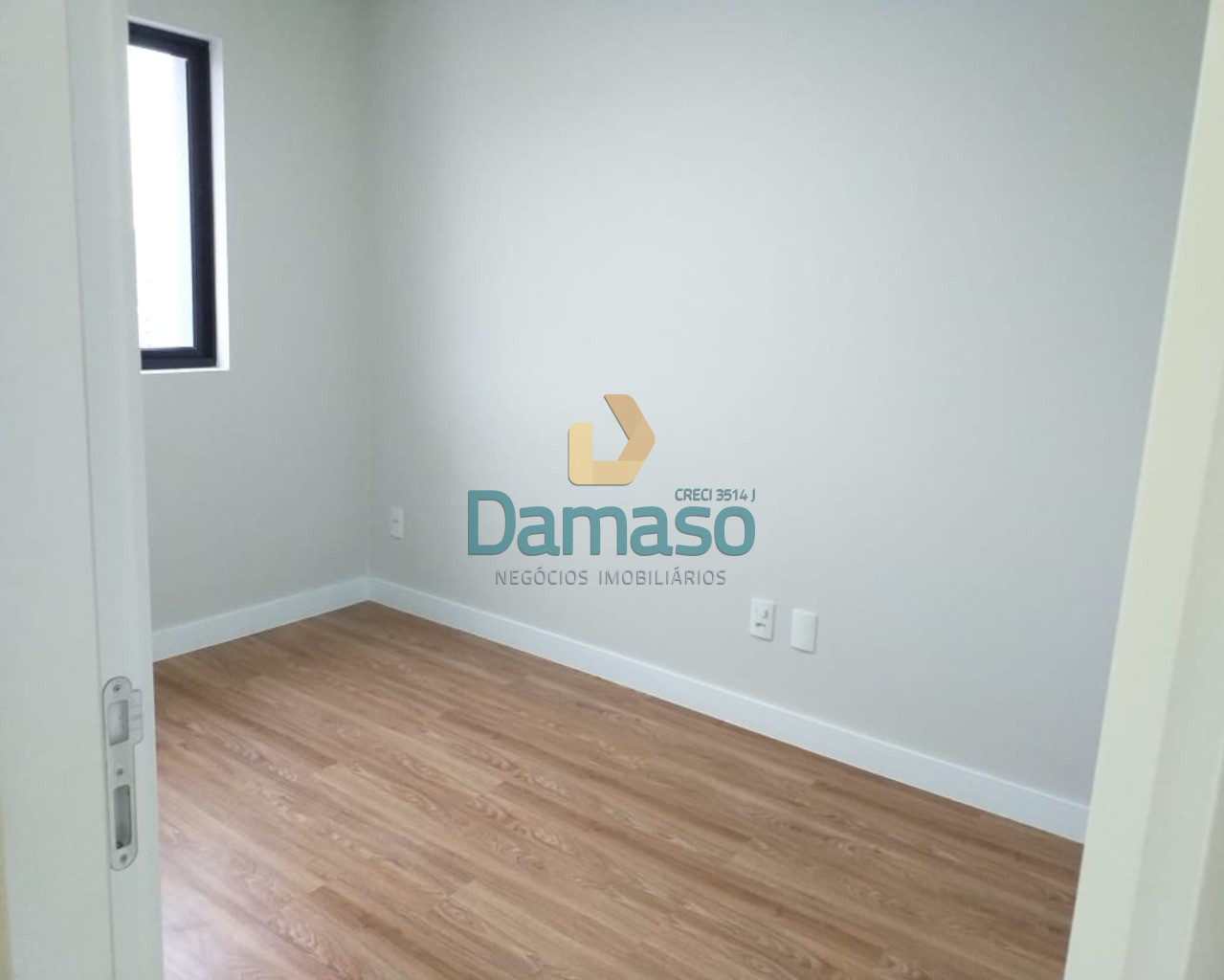 Apartamento à venda com 2 quartos, 72m² - Foto 2