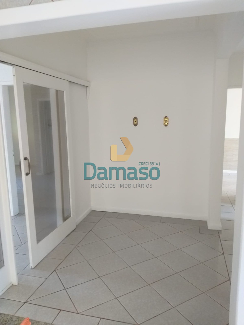 Casa à venda com 3 quartos, 140m² - Foto 9