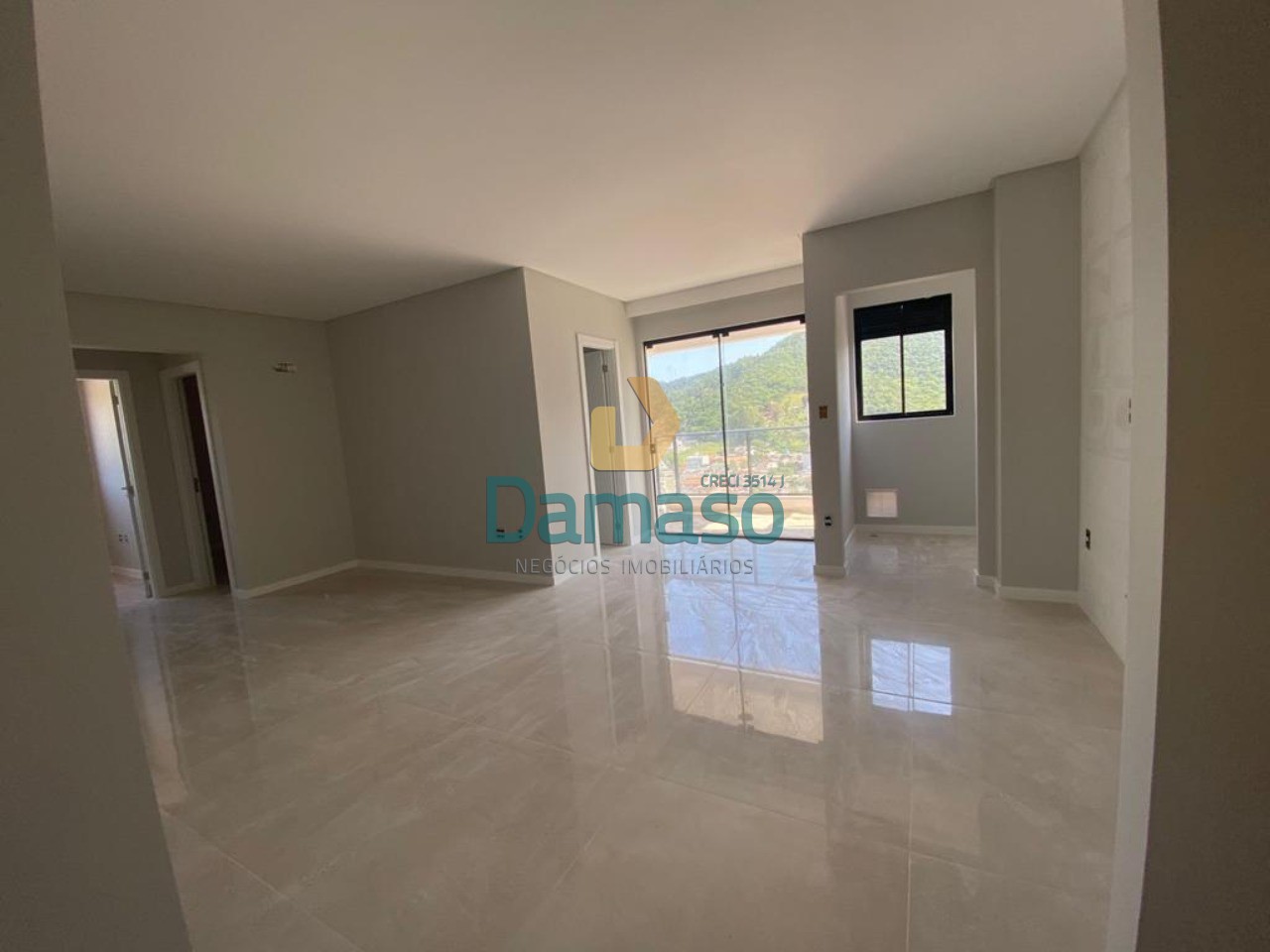 Apartamento à venda com 2 quartos, 73m² - Foto 1