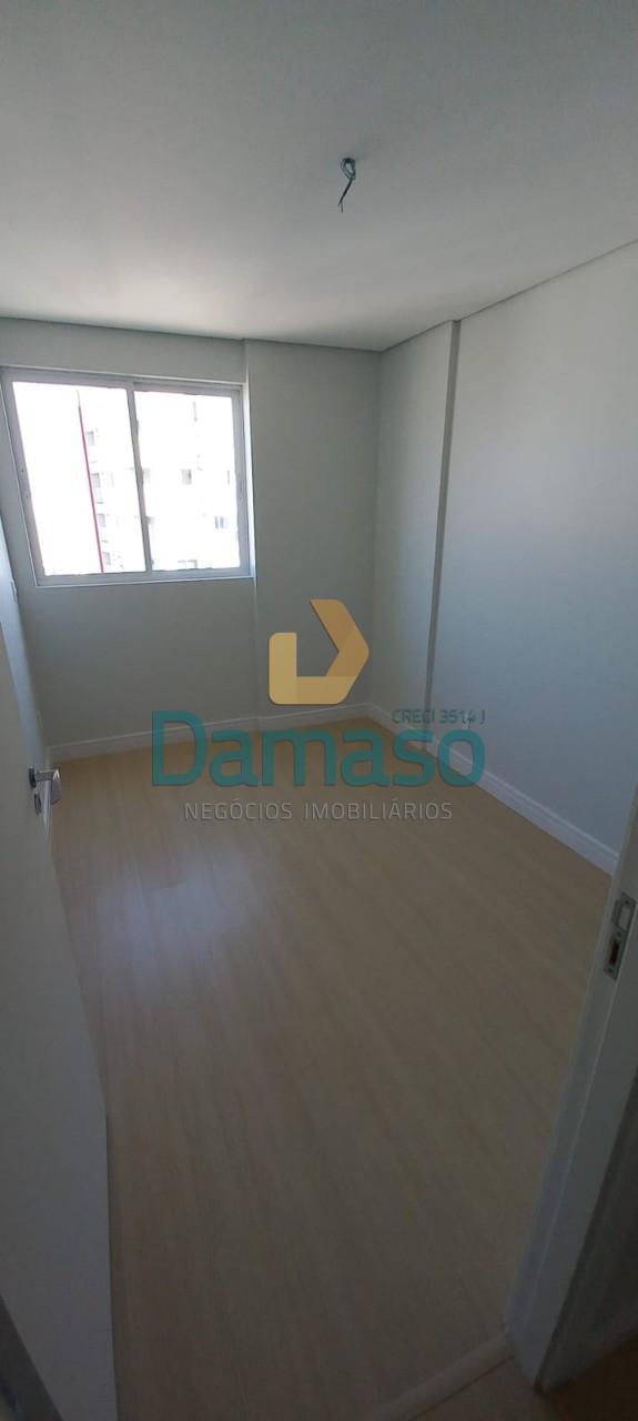 Apartamento à venda com 2 quartos, 76m² - Foto 10