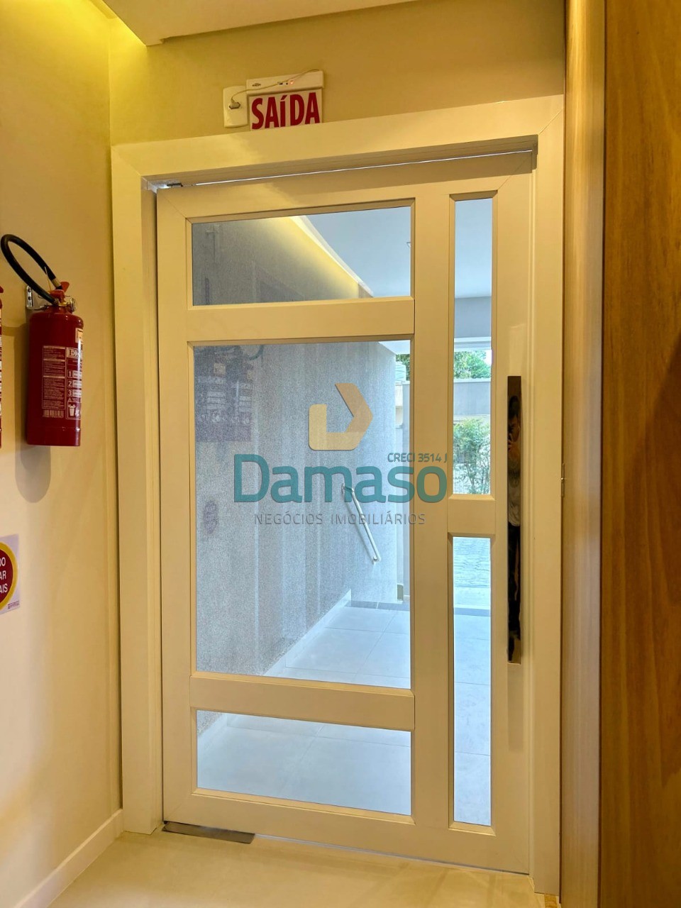 Apartamento à venda com 2 quartos, 67m² - Foto 5