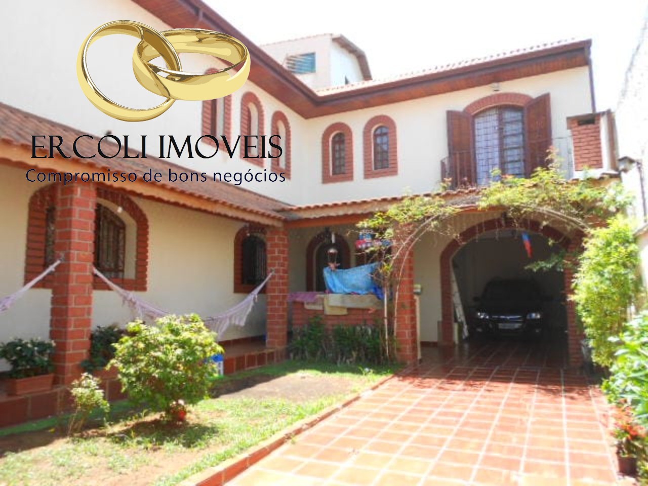 Casa, 4 quartos, 198 m² - Foto 1