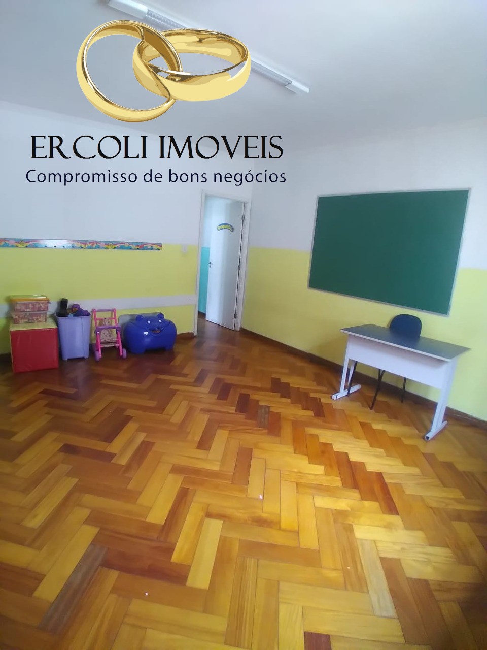 Casa, 4 quartos, 240 m² - Foto 11