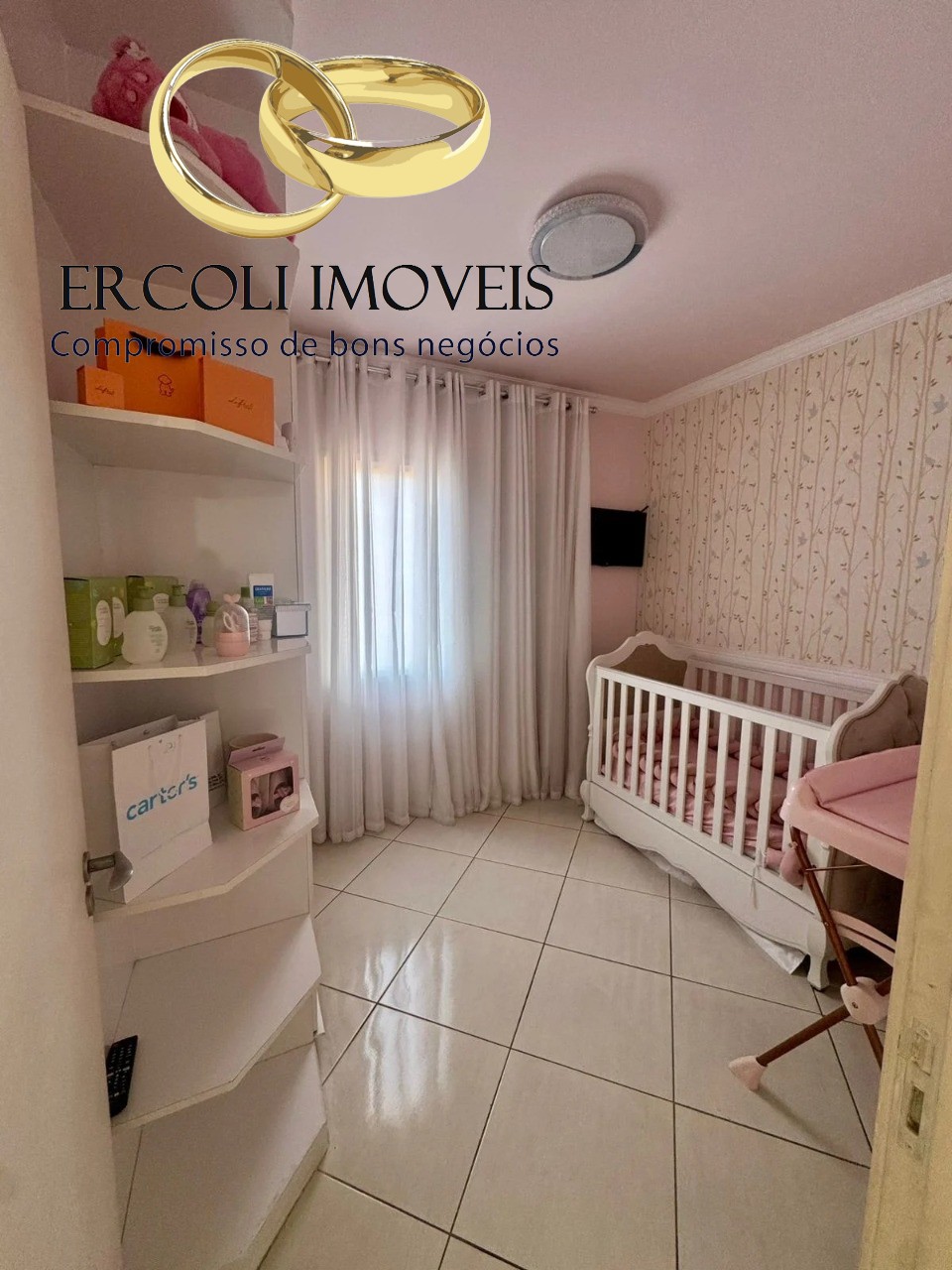 Casa, 3 quartos, 201 m² - Foto 1