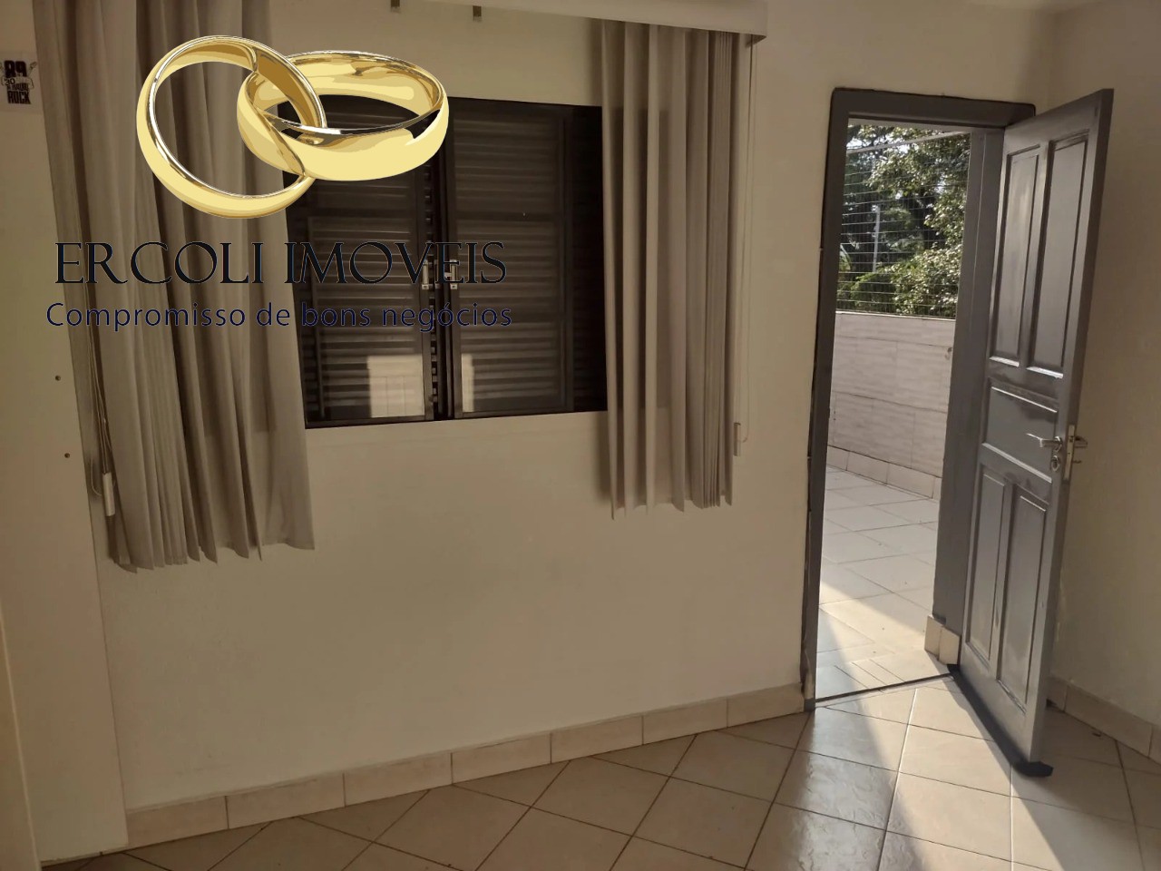 Casa, 3 quartos, 220 m² - Foto 1