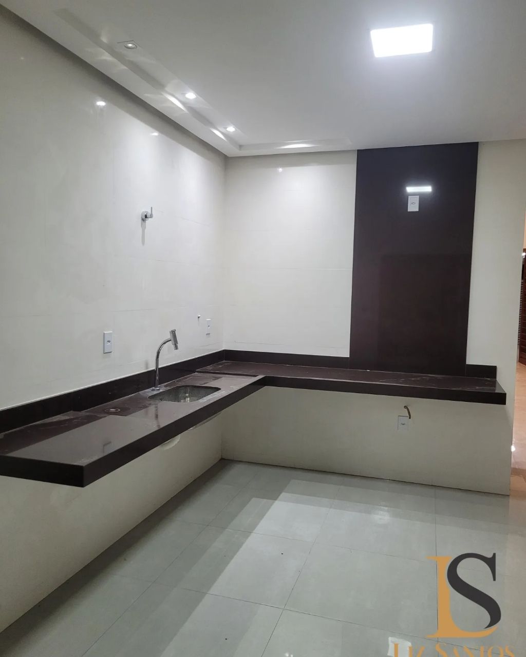 Casa à venda com 3 quartos, 175m² - Foto 5