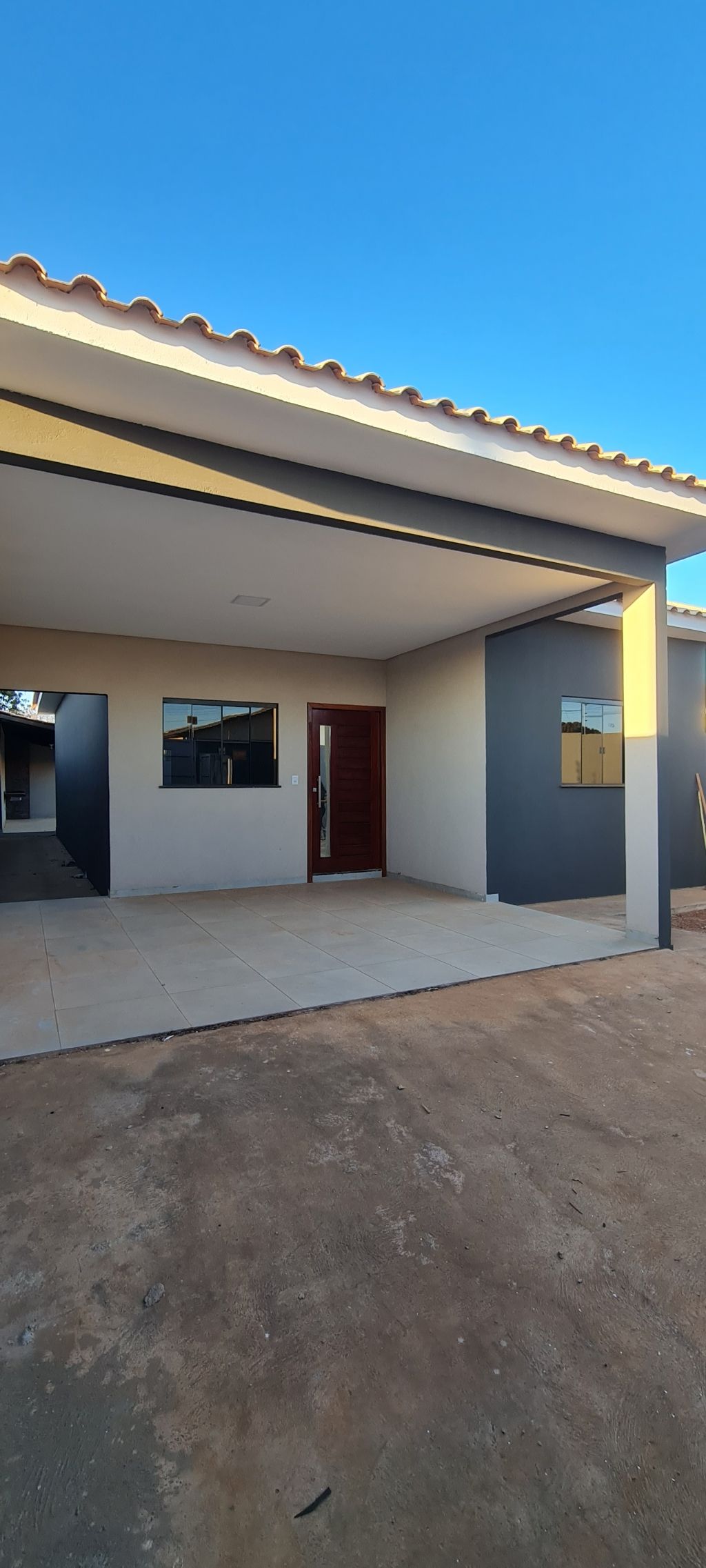 Casa à venda com 3 quartos, 120m² - Foto 1