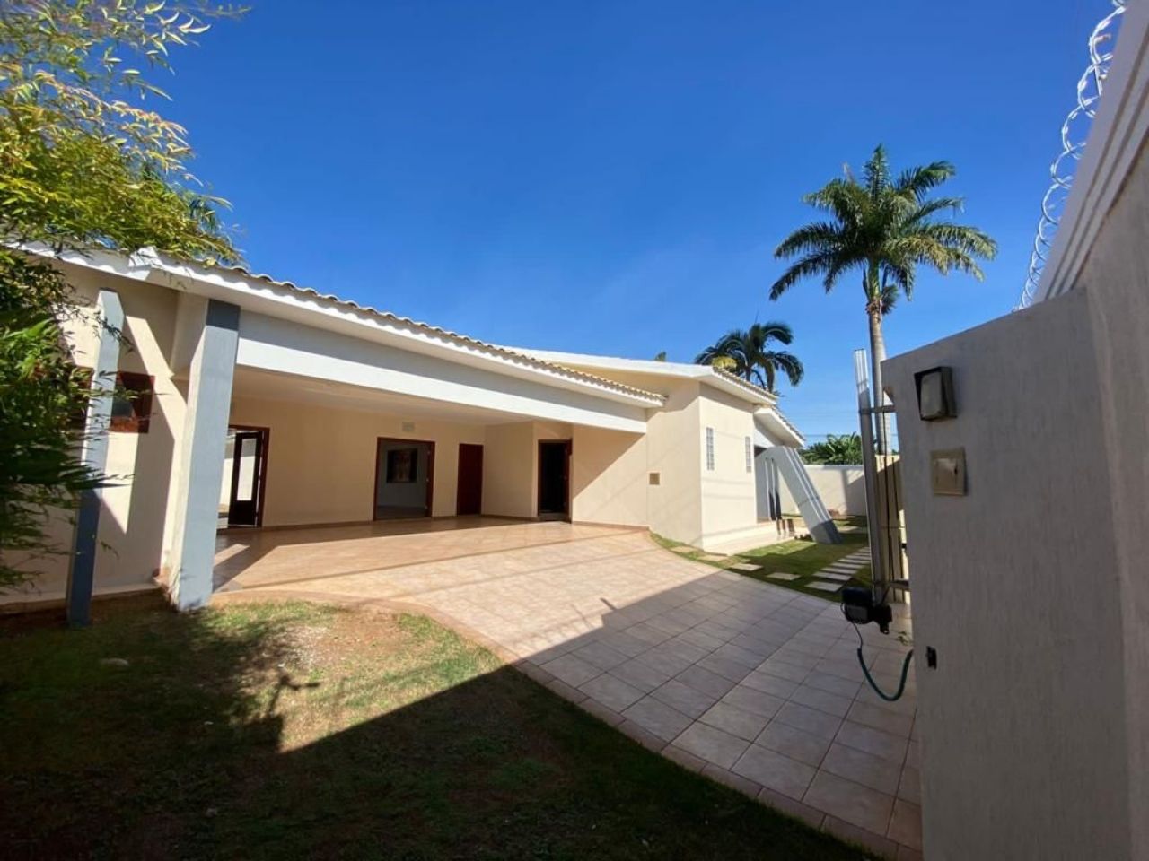 Casa à venda com 5 quartos, 635m² - Foto 4