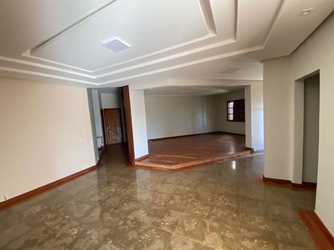 Casa à venda com 5 quartos, 635m² - Foto 8