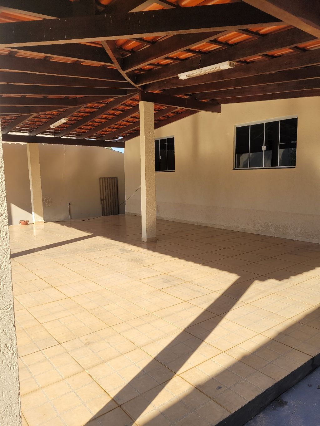 Casa à venda com 4 quartos, 250m² - Foto 16