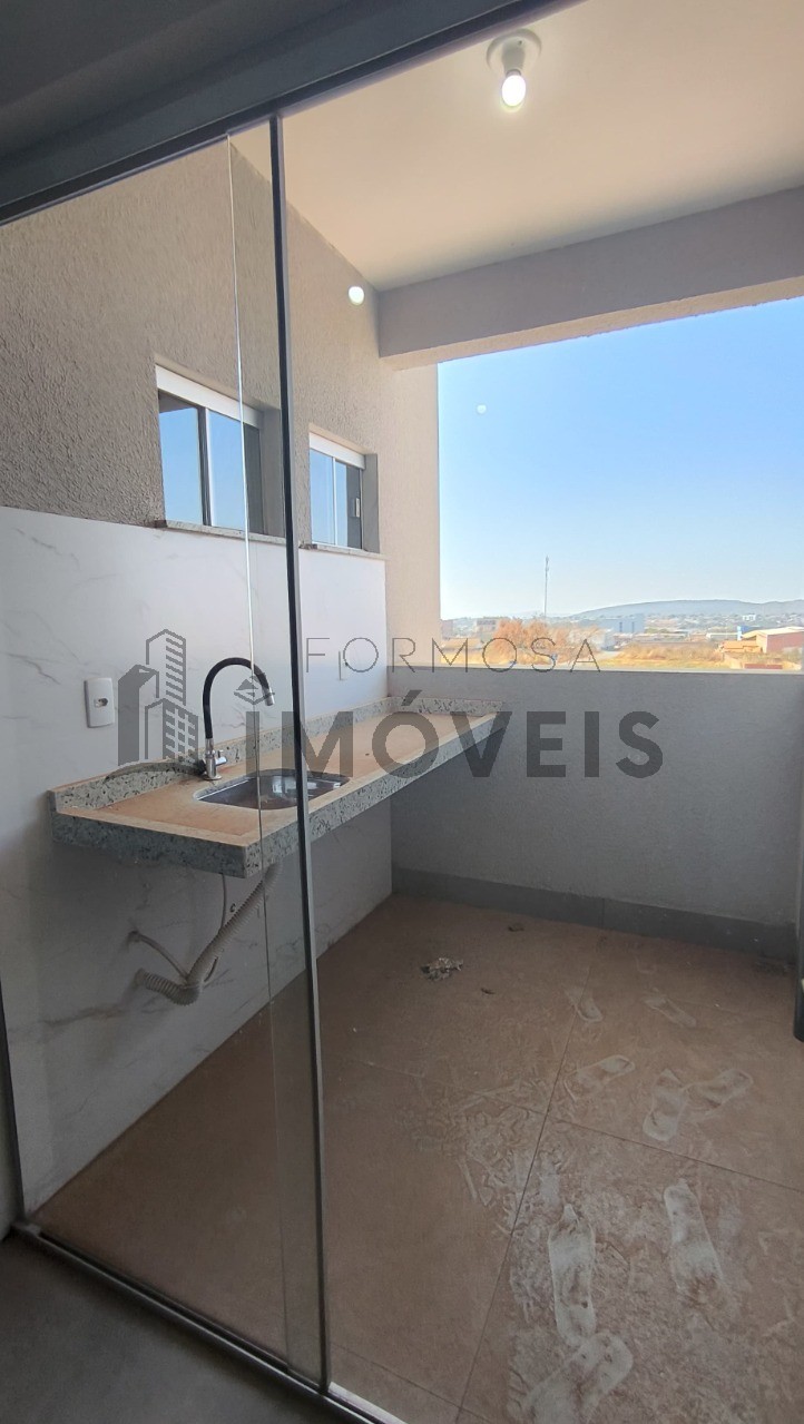 Apartamento à venda com 2 quartos, 62m² - Foto 3