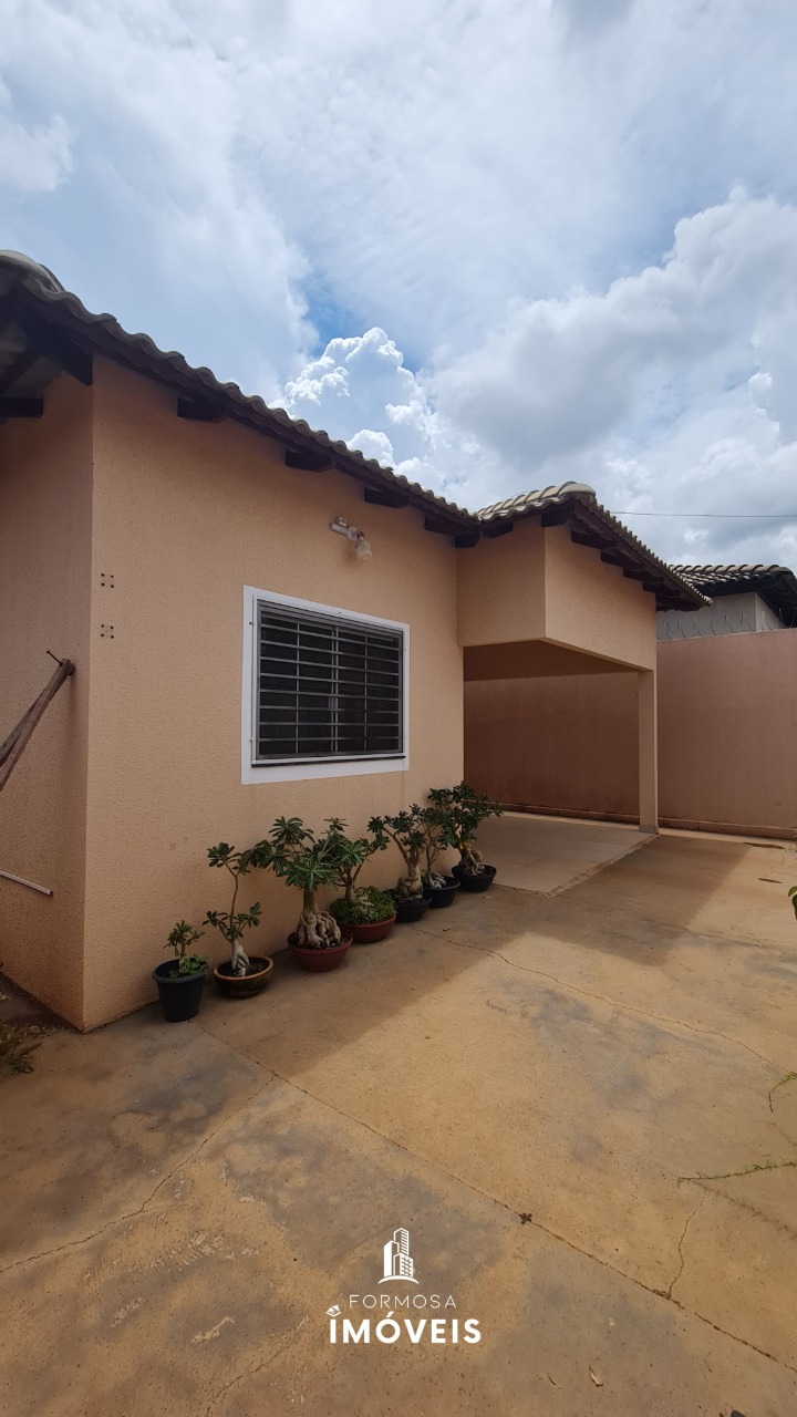 Casa à venda com 3 quartos - Foto 1