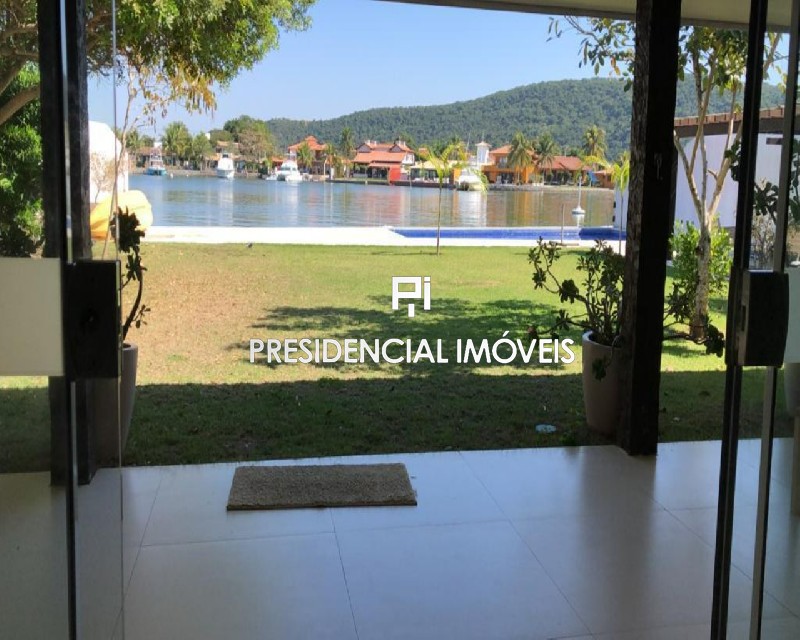 CASA RESIDENCIAL em CABO FRIO - RJ, SÃO BENTO