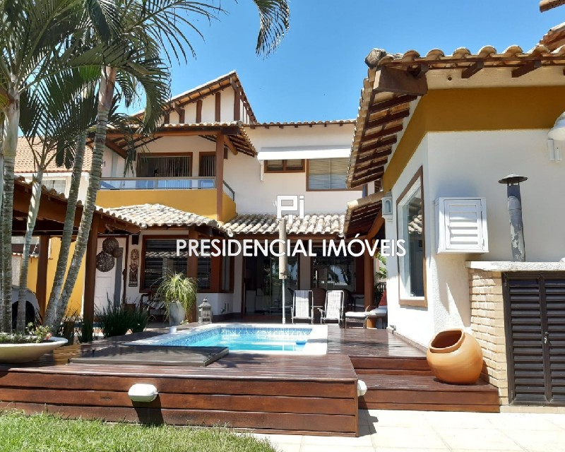 CASA RESIDENCIAL em CABO FRIO - RJ, PORTINHO