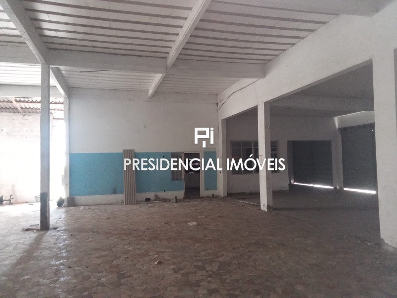 AREA COMERCIAL em SÃO PEDRO DA ALDEIA - RJ, VINHATEIRO
