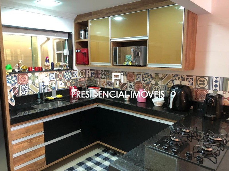 CASA RESIDENCIAL em CABO FRIO - RJ, OGIVA