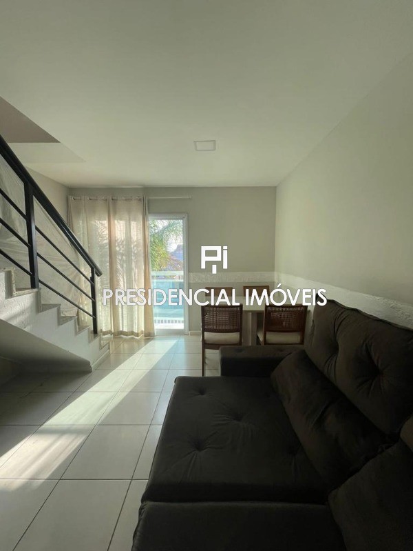 CASA RESIDENCIAL em CABO FRIO - RJ, PERÓ