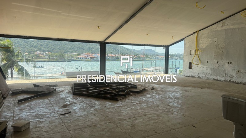 CENTRO COMERCIAL COMERCIAL em CABO FRIO - RJ, CENTRO