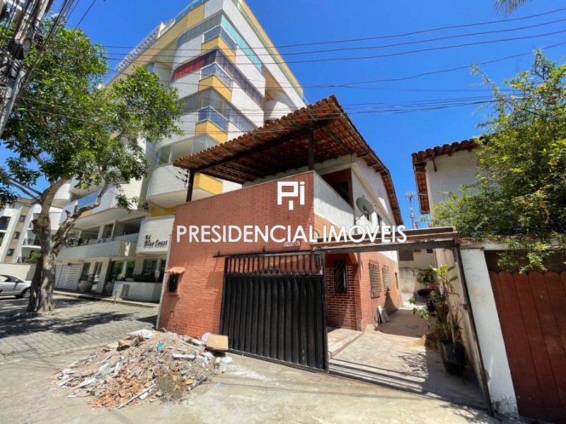 CASA COMERCIAL em CABO FRIO - RJ, BRAGA