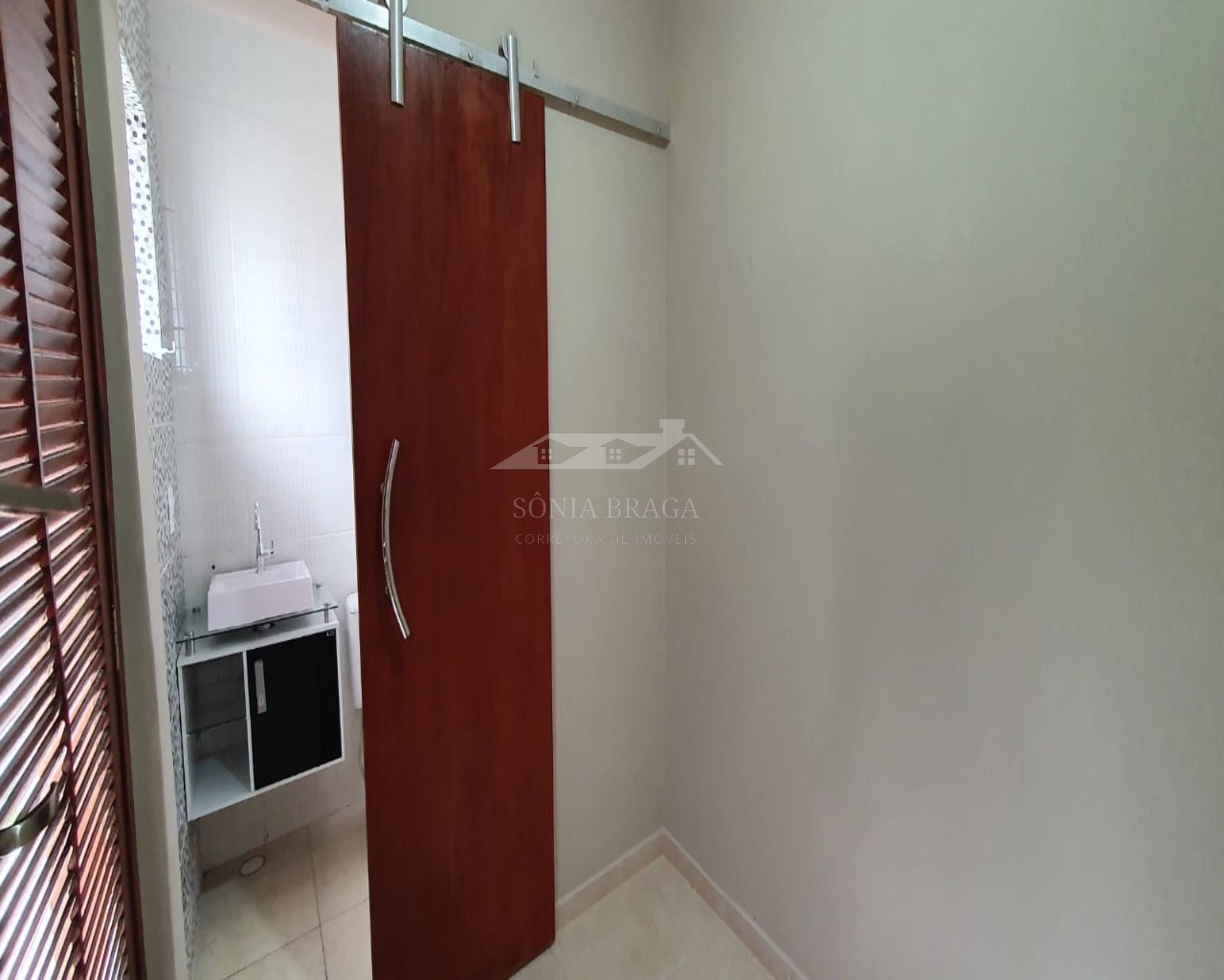 Casa à venda com 4 quartos, 140m² - Foto 11