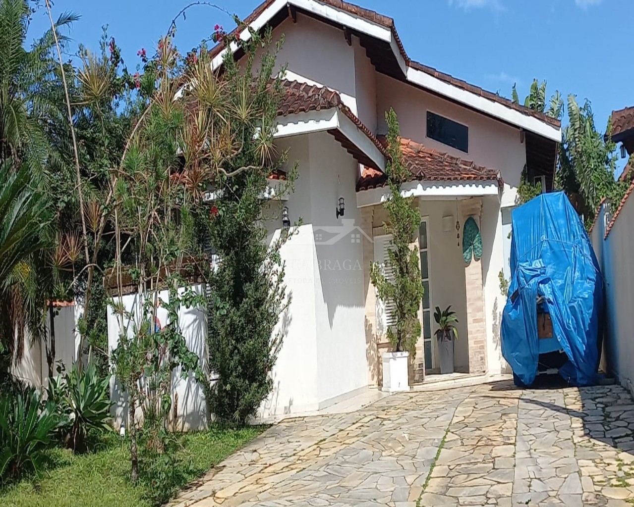 Casa à venda com 4 quartos, 250m² - Foto 3