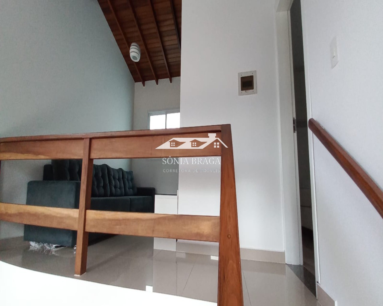 Casa à venda com 3 quartos, 180m² - Foto 2