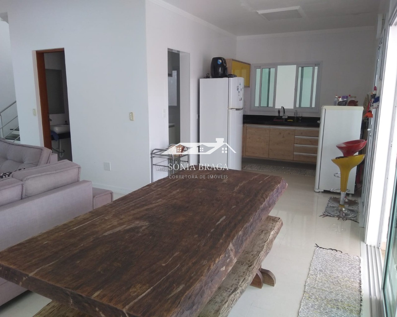 Casa à venda com 4 quartos, 230m² - Foto 18