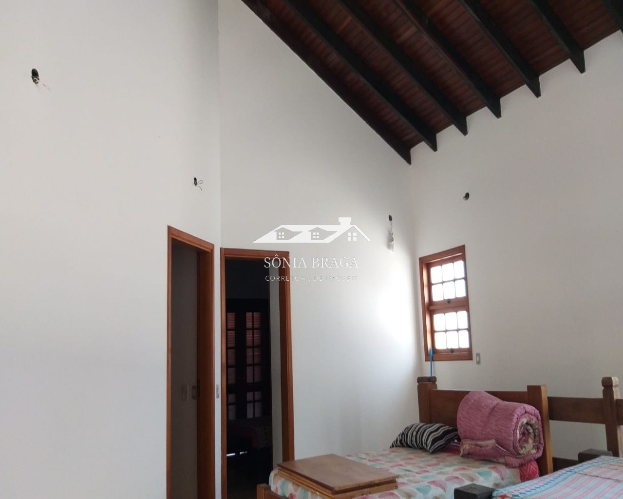 Casa à venda com 6 quartos, 270m² - Foto 8