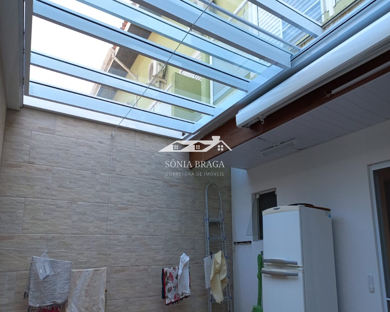 Casa à venda com 4 quartos, 110m² - Foto 13