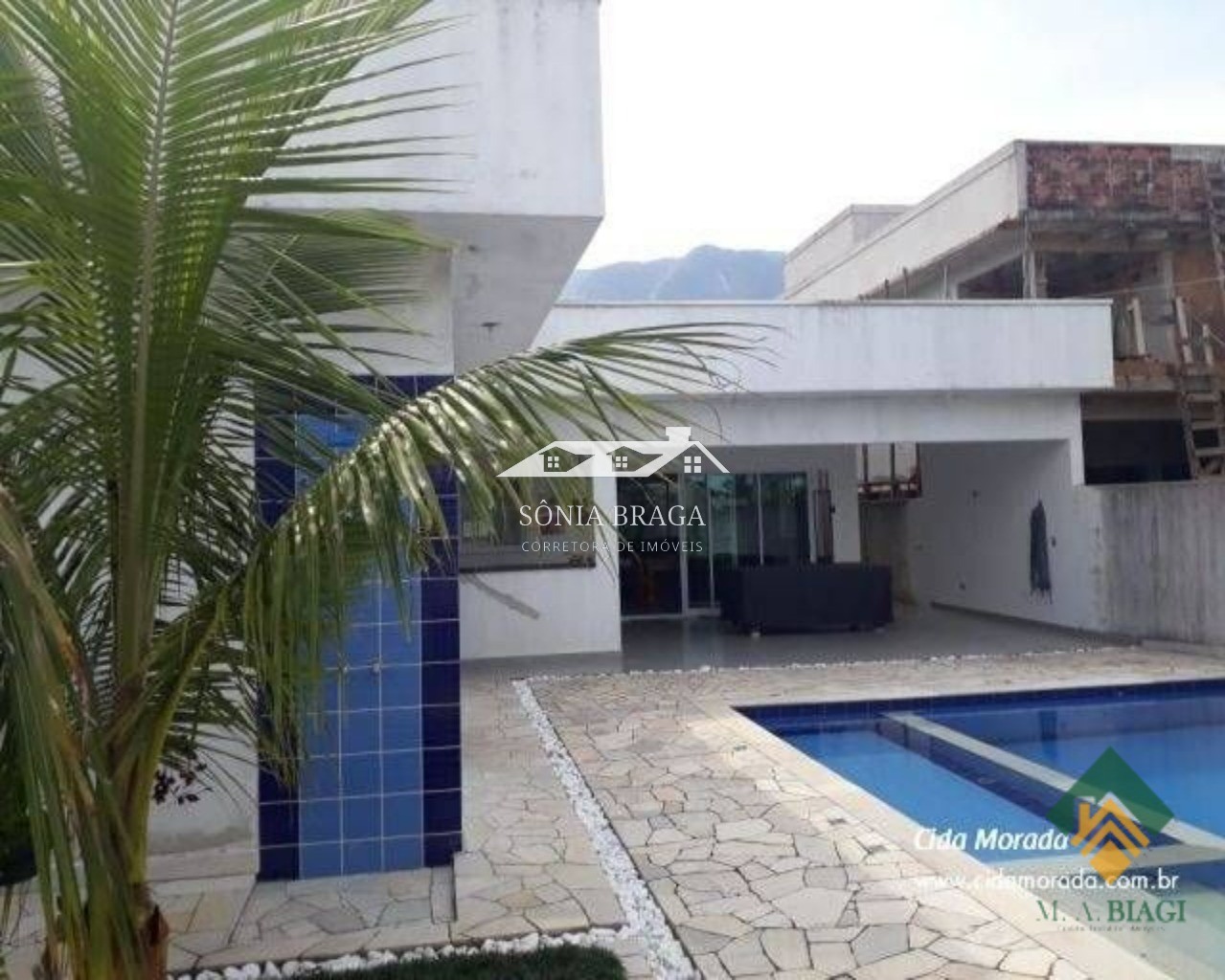 Casa à venda com 4 quartos, 270m² - Foto 16