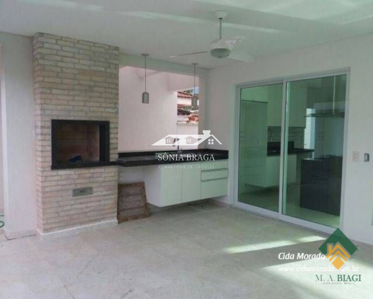 Casa à venda com 5 quartos, 326m² - Foto 2