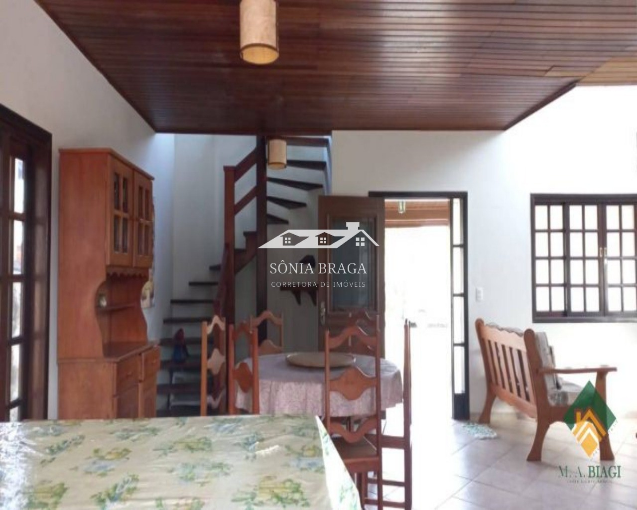 Casa à venda com 4 quartos, 300m² - Foto 12