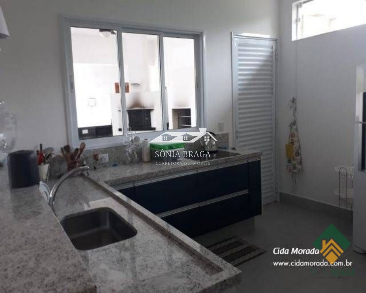 Casa à venda com 4 quartos, 270m² - Foto 5