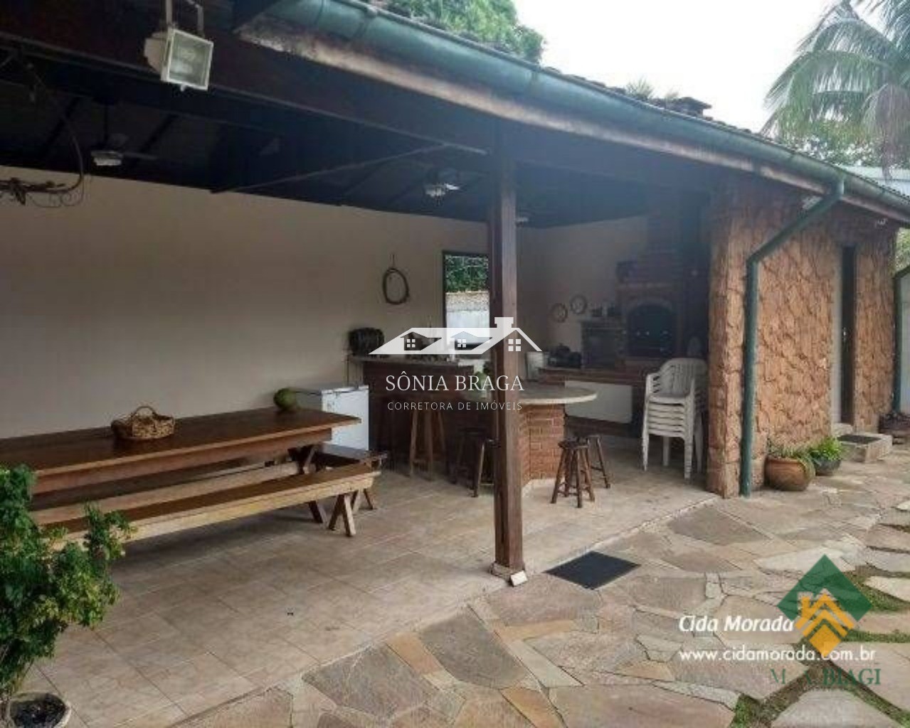 Casa à venda com 4 quartos, 230m² - Foto 4