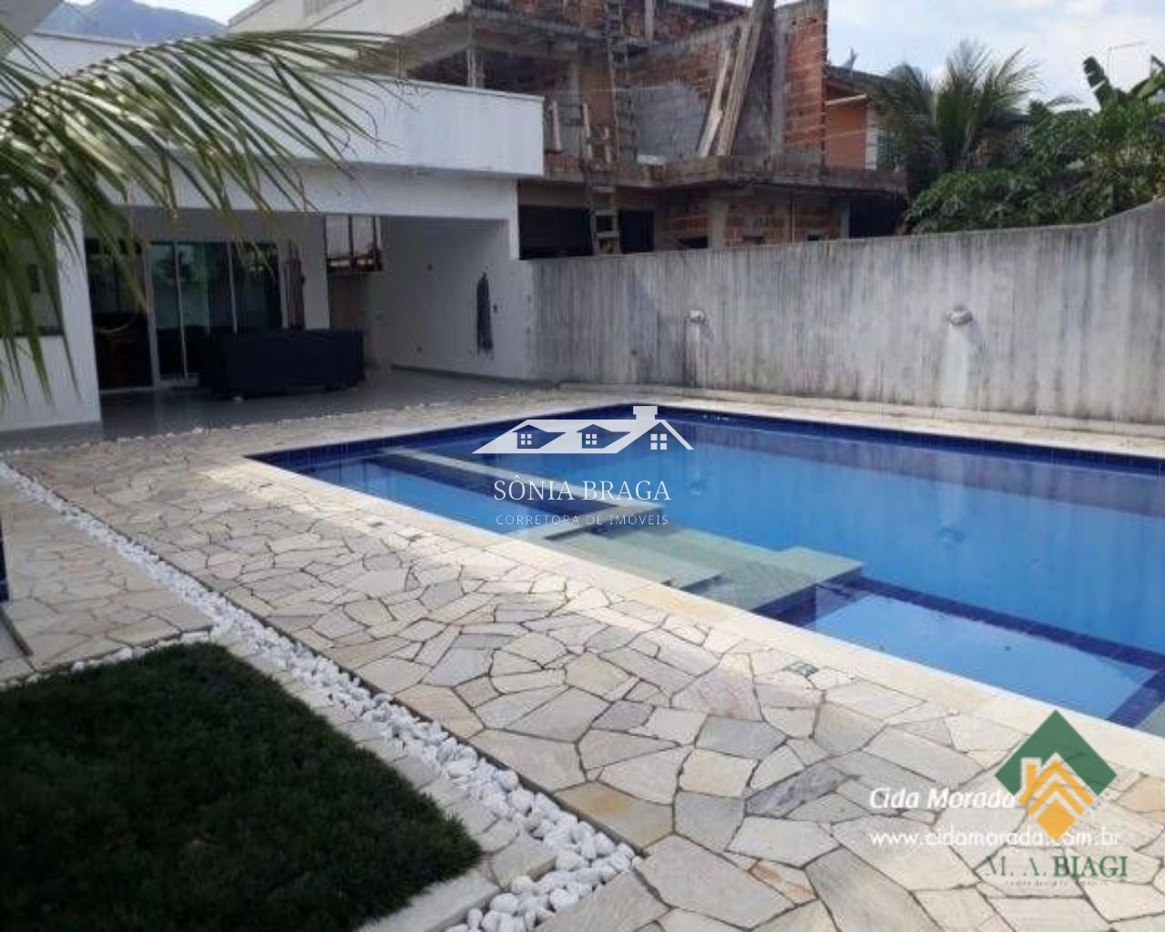 Casa à venda com 4 quartos, 270m² - Foto 12