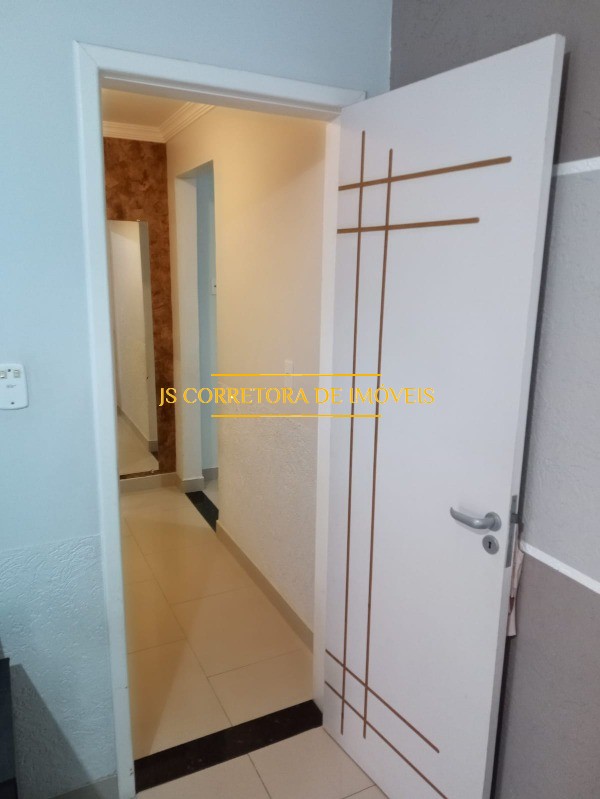 Casa à venda com 2 quartos, 330m² - Foto 23