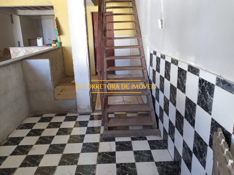 Casa à venda com 2 quartos, 450m² - Foto 13