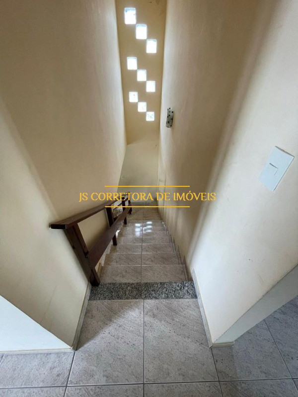 Casa à venda com 4 quartos, 550m² - Foto 16