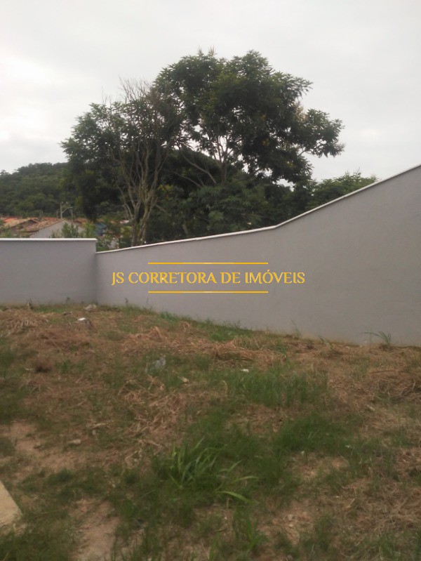 Casa à venda com 2 quartos, 180m² - Foto 8