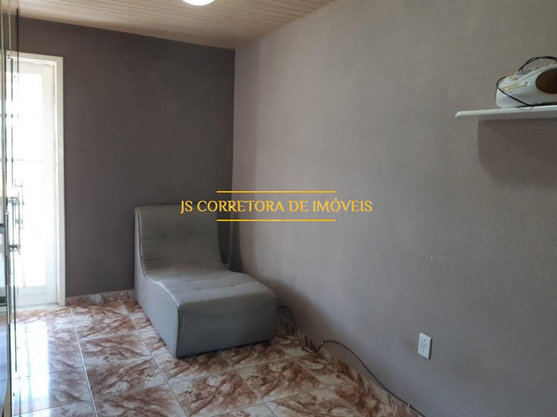 Casa à venda com 2 quartos, 360m² - Foto 8