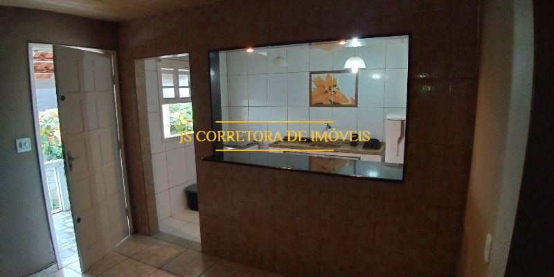 Casa à venda com 2 quartos, 360m² - Foto 2