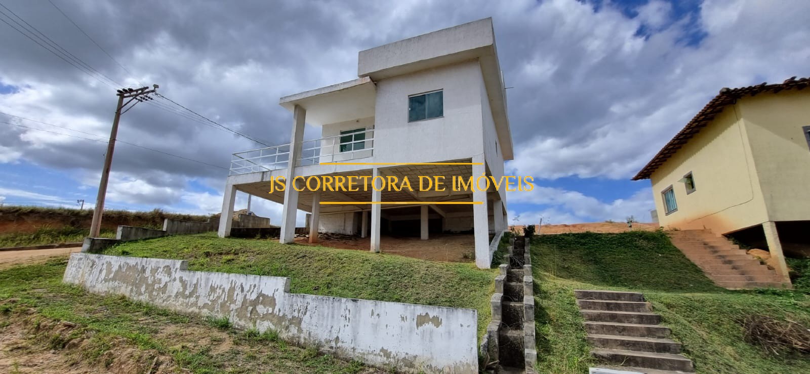 Casa à venda com 2 quartos, 150m² - Foto 4