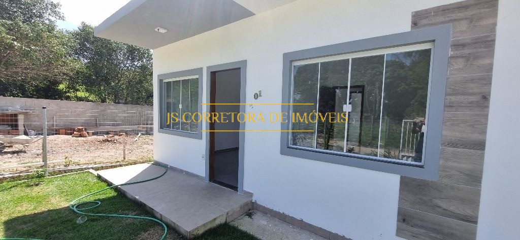 Casa à venda com 2 quartos, 250m² - Foto 2