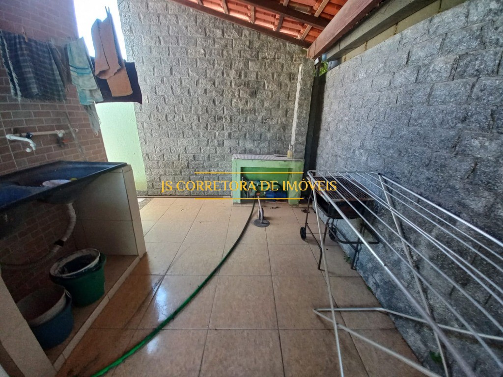 Casa à venda com 3 quartos, 450m² - Foto 16